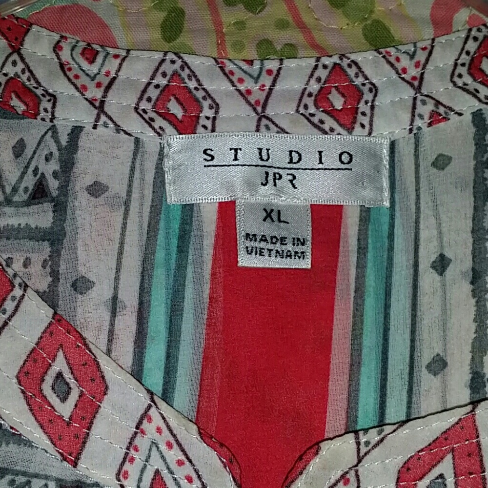 Blouse - Picture 3 of 3